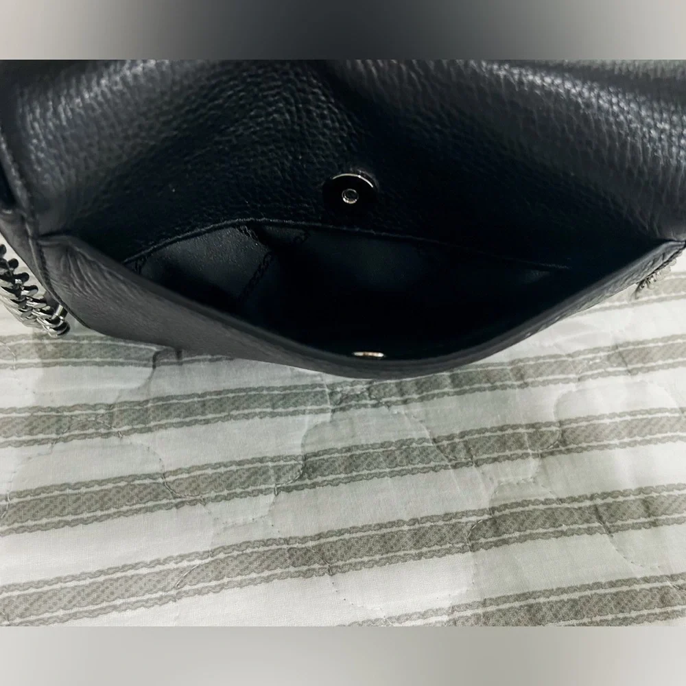 Like New Michael Kors Black Crossbody - Picture 4 of 9